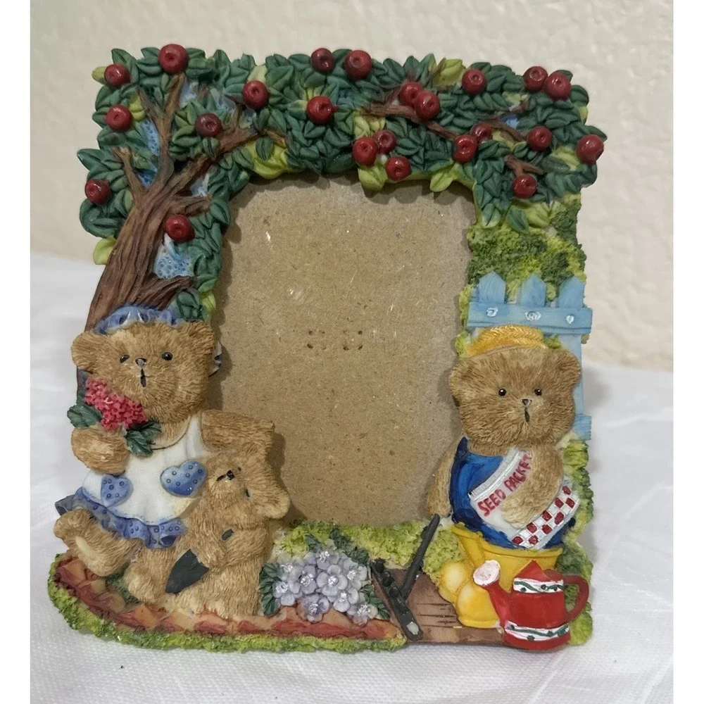 3D Resin Garden Bears Picture Frame 3 1/2